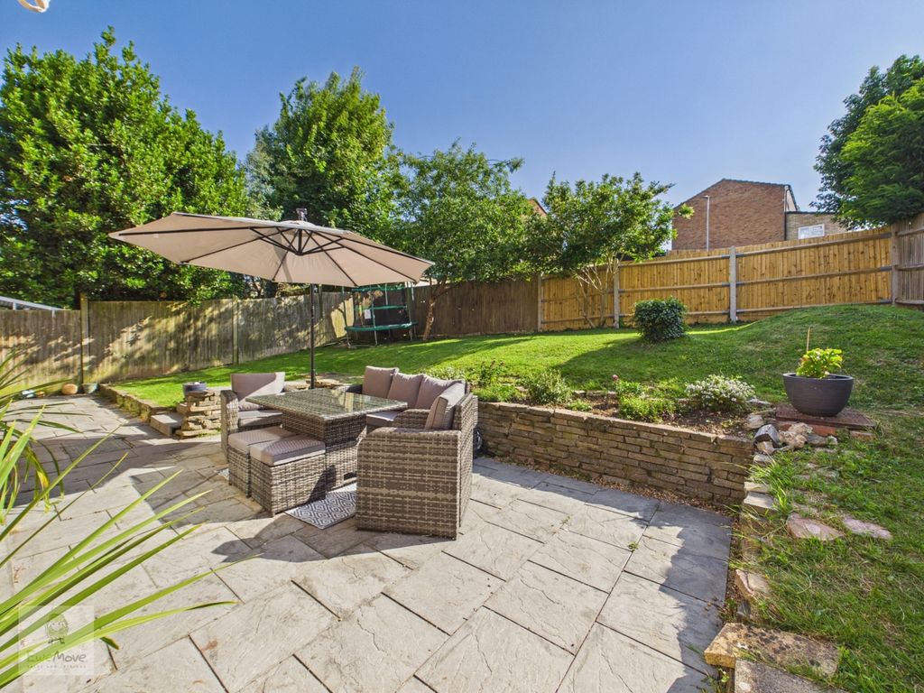 Property photo 2 of 27 Rear Garden