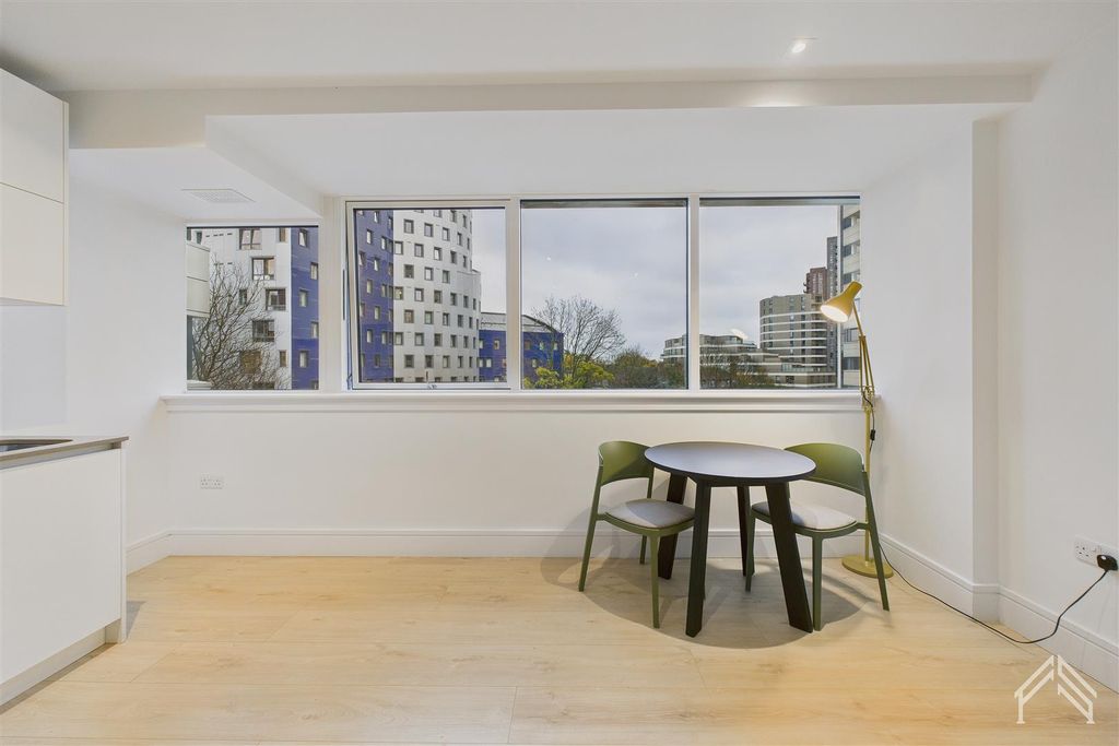 Property photo 3 of 13 7.Jpg