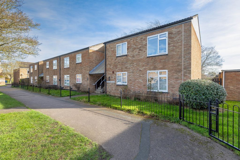 Property photo 1 of 14 Front