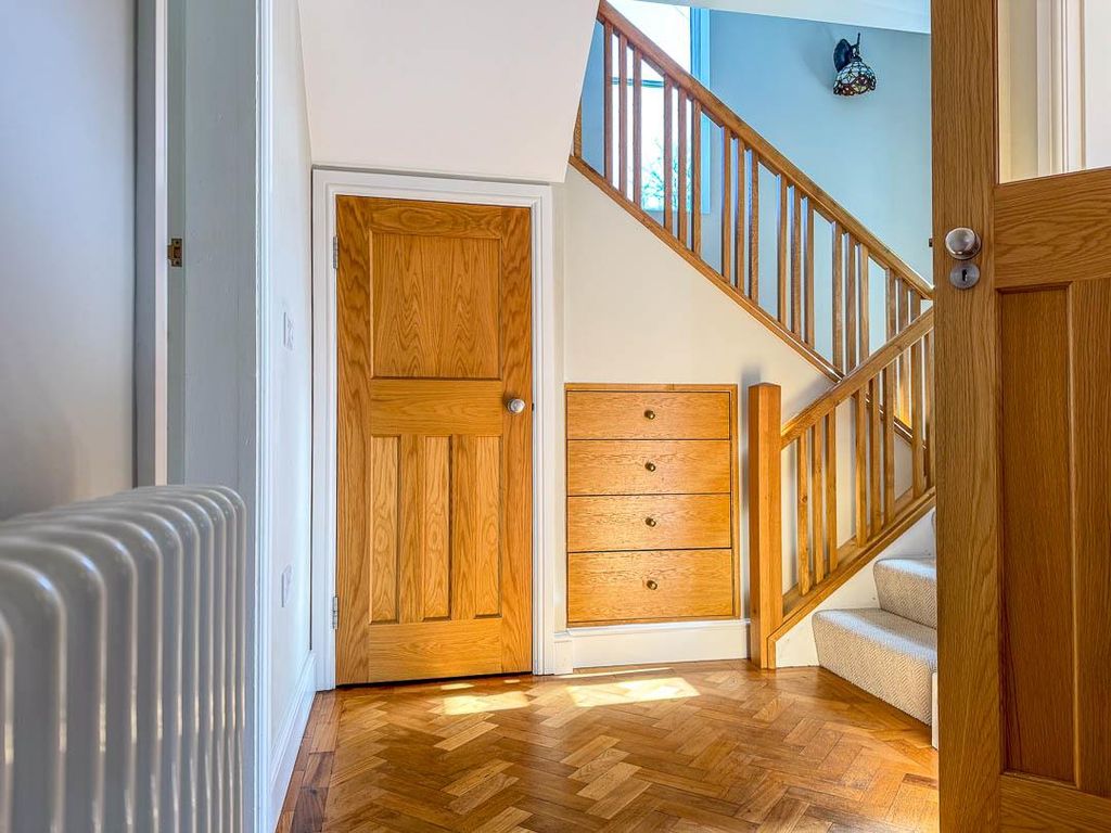 Property photo 3 of 35 19 First Avenue, Douglas (9).Jpg