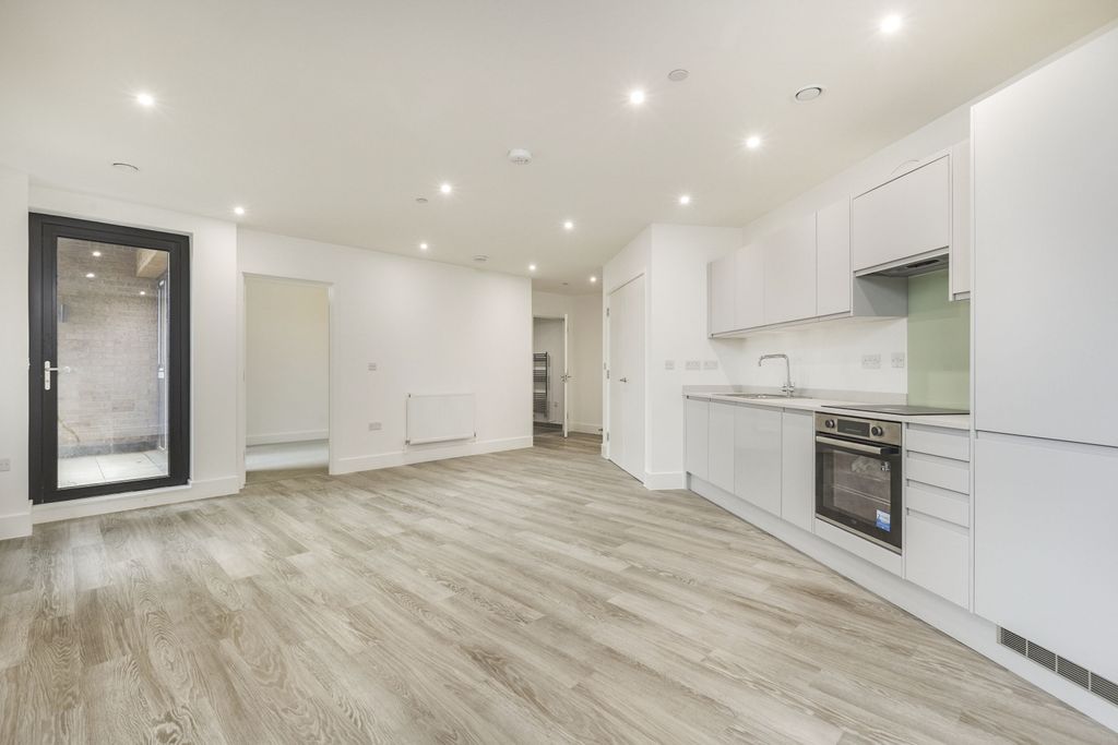 Property photo 1 of 7 Onebedflat--9