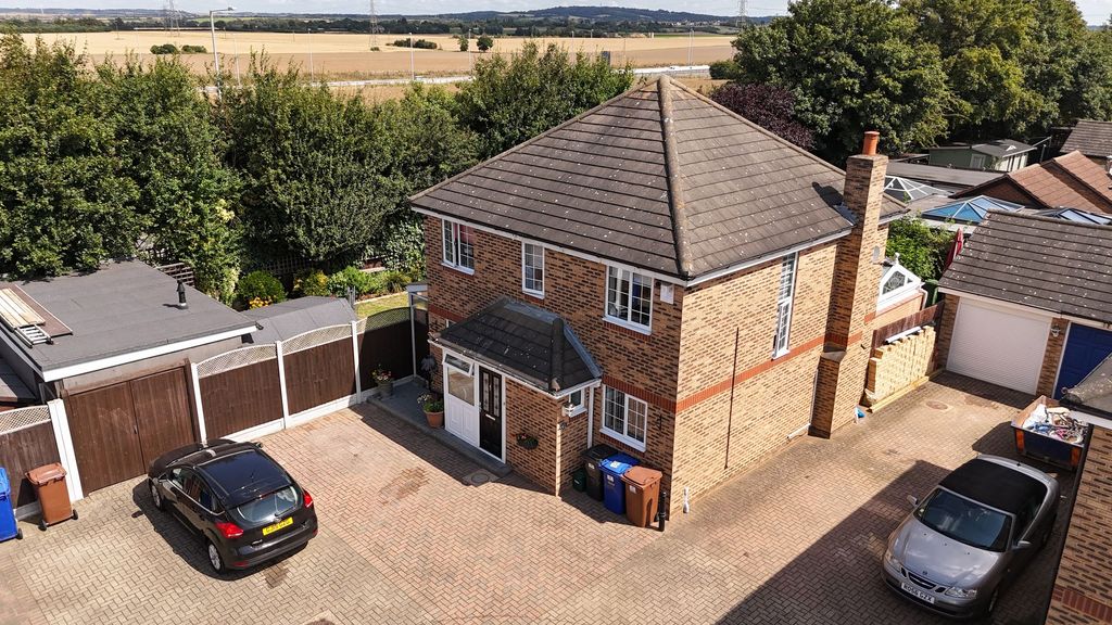 Property photo 1 of 39