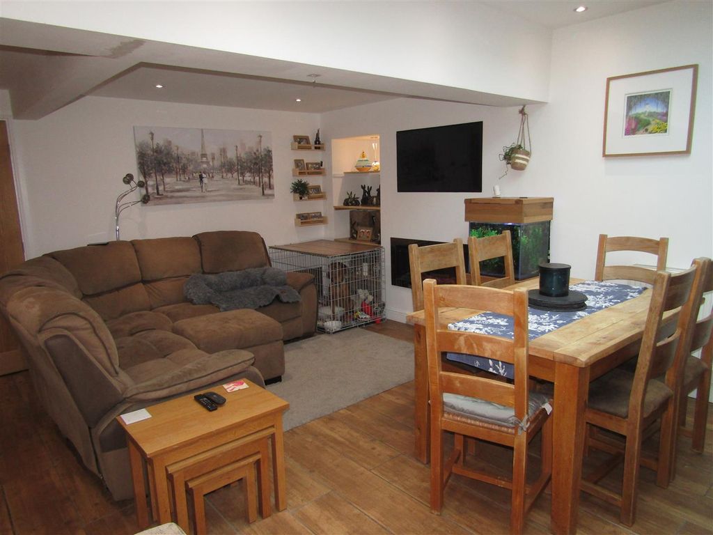 Property photo 2 of 26 Img_8441.Jpg