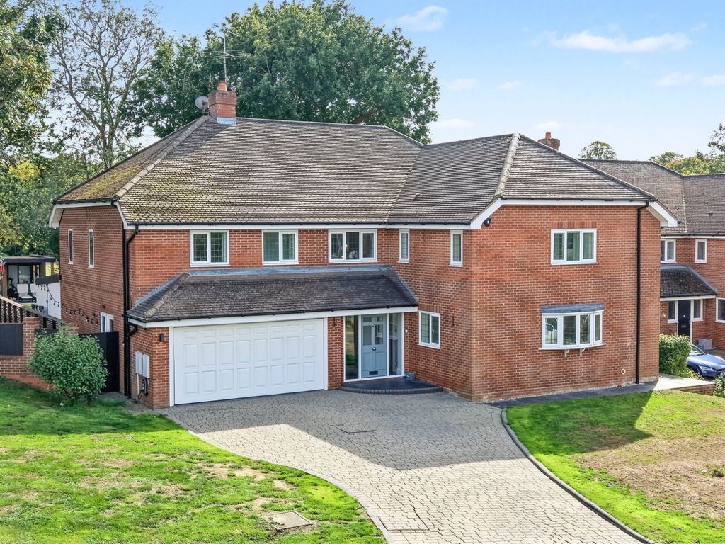 Property photo 2 of 81 Picture No. 80