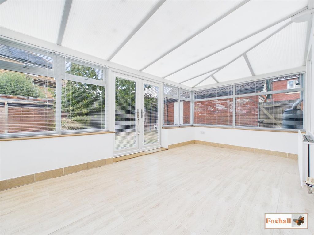 Property photo 3 of 24 Conservatory