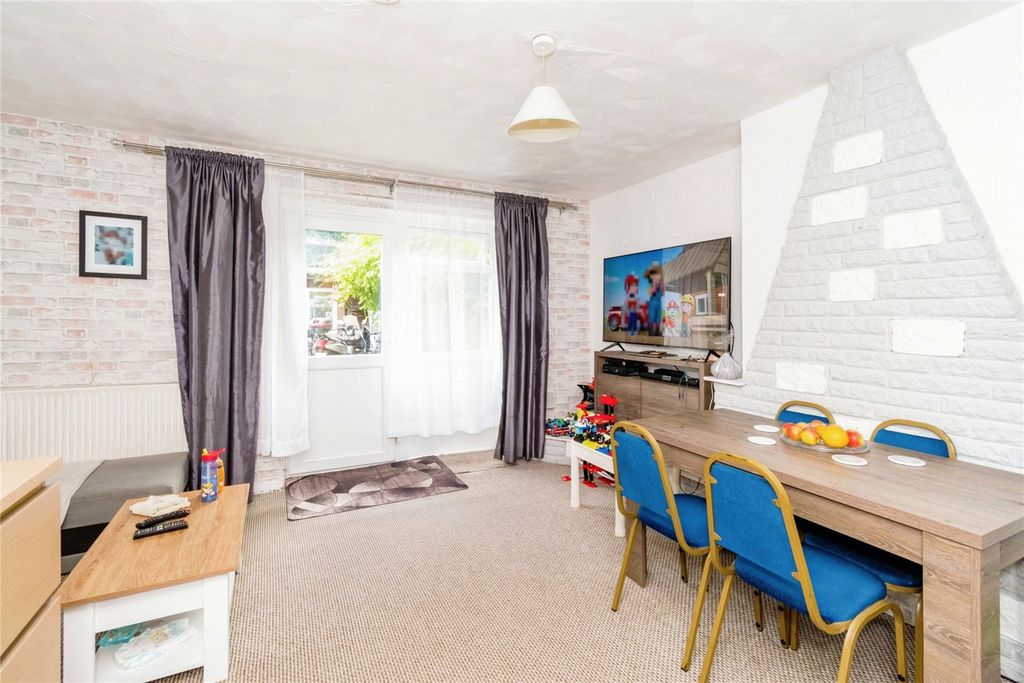 Property photo 3 of 13 Picture No. 10