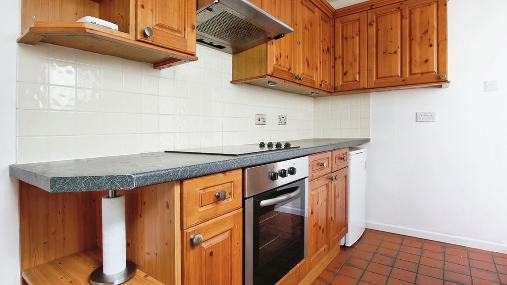 Property photo 3 of 16 3046877