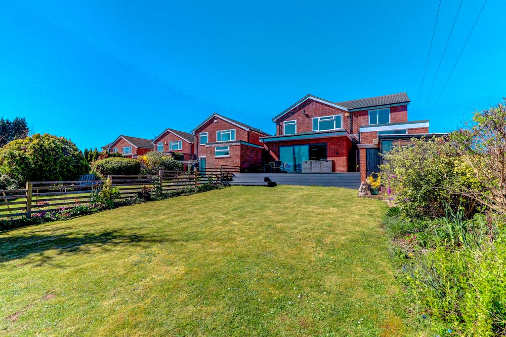 Property photo 2 of 24 Picture No. 42