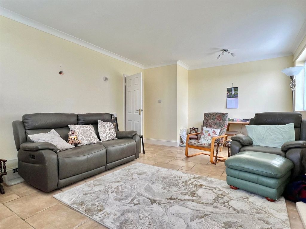 Property photo 2 of 11 Picture No. 05