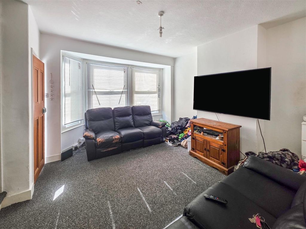 Property photo 2 of 9 24-10-2025__16-54-45_20251024_123239.59Cjh.Jpg