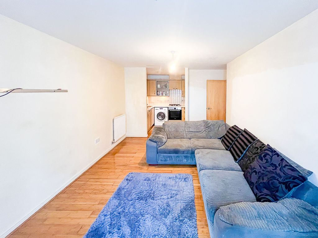 Property photo 2 of 8