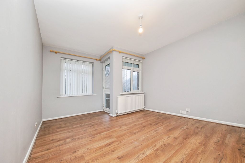 Additional image 4 of 2 bed flat for saleHolland Road, Frinton-On-Sea CO13