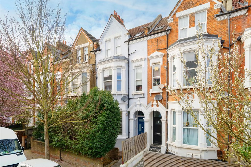 Property photo 2 of 14 Image