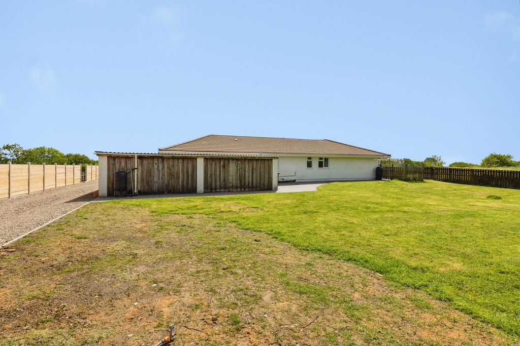 Property photo 3 of 27 Pbox-Img.Jpg