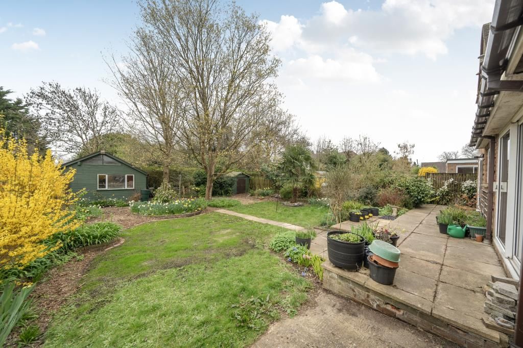 Property photo 3 of 18 Garden View