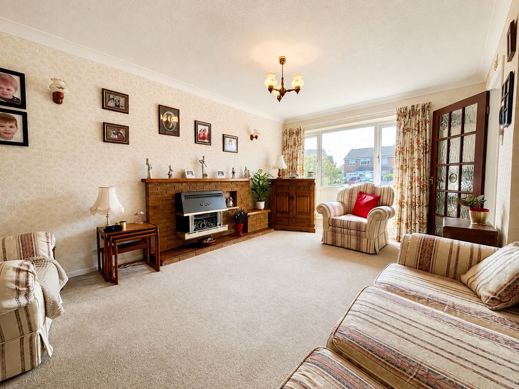 Property photo 2 of 13 Sitting Room
