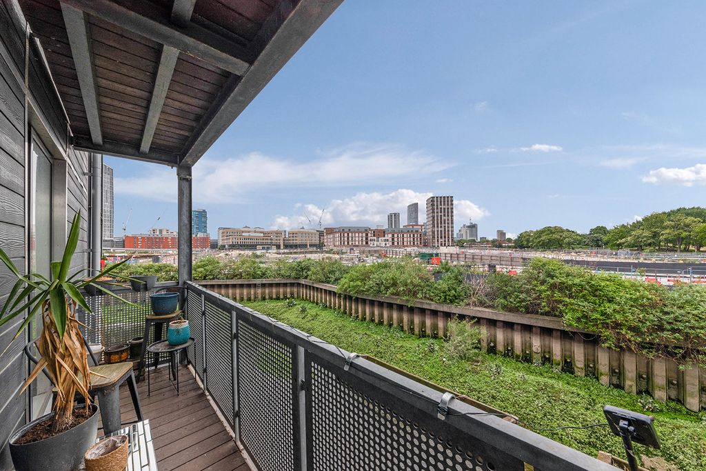 Property photo 2 of 24 Photo 2