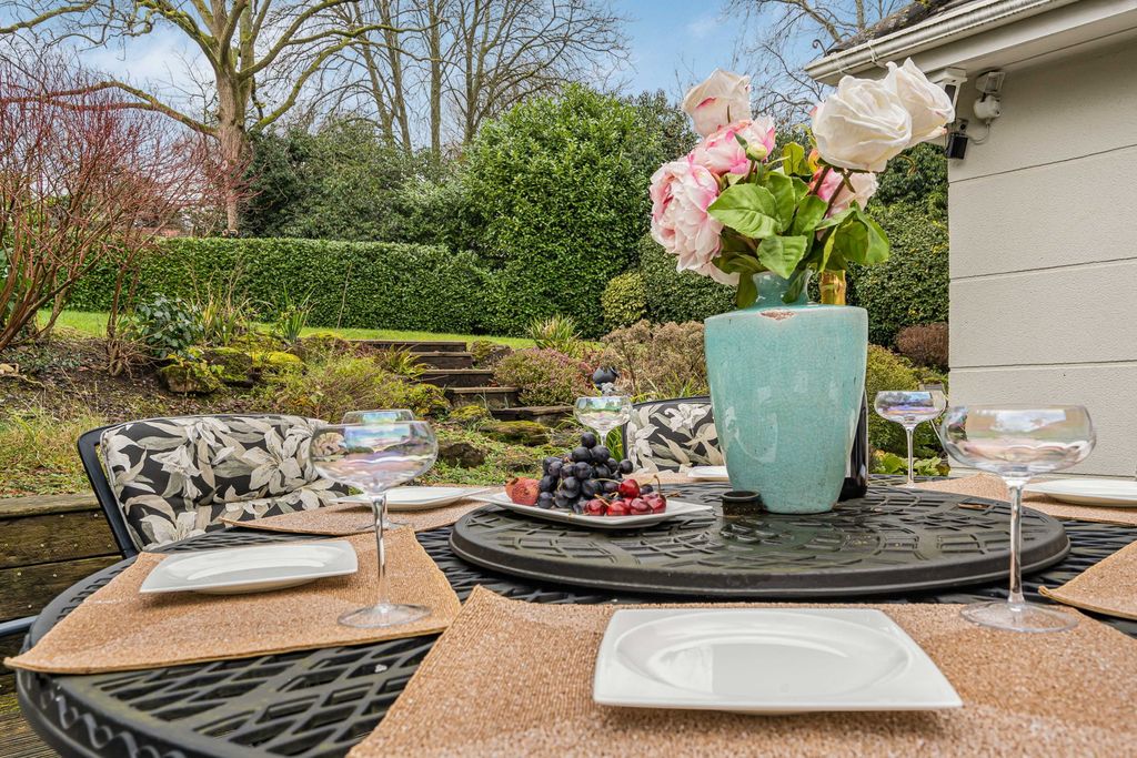 Additional image 30 of 4 bed detached house for saleBrassey Hill, Oxted RH8