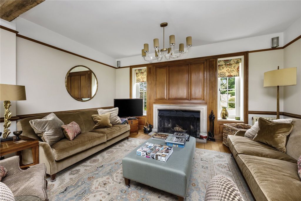 Property photo 3 of 35 Drawing Room