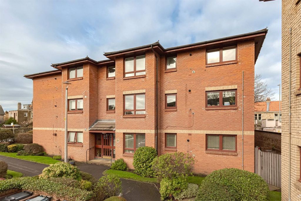 Property photo 1 of 20 Picture No. 15