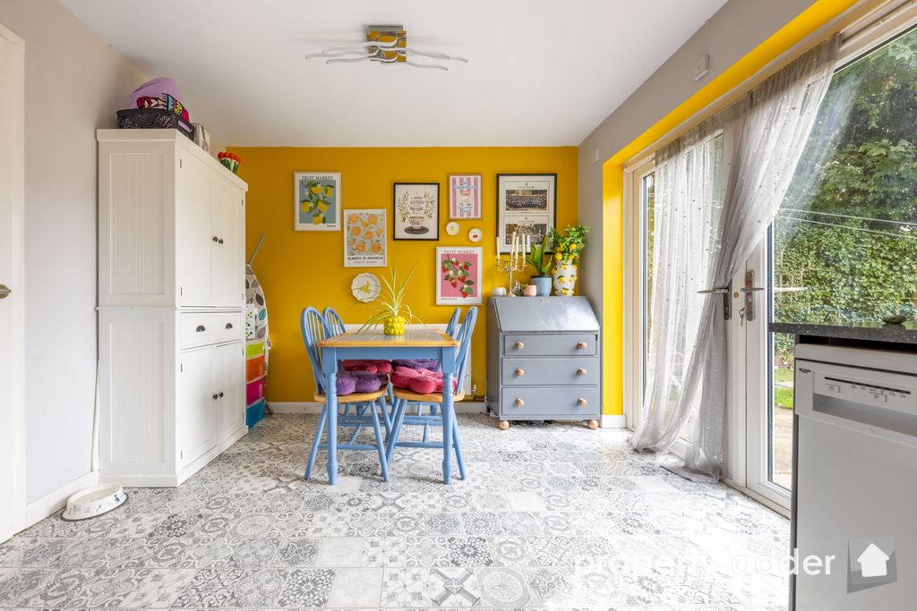 Property photo 3 of 19 Pl-7