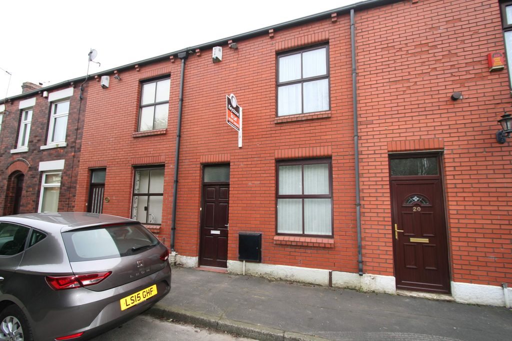 Property photo 1 of 8