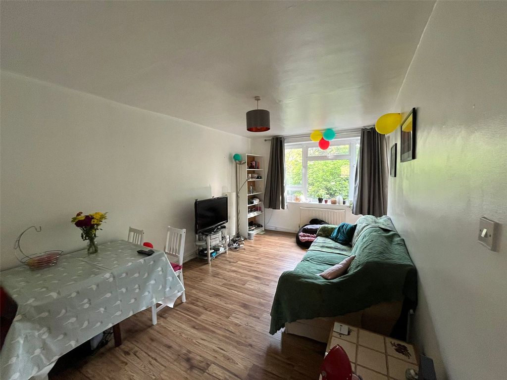 Property photo 2 of 10 Picture No. 02