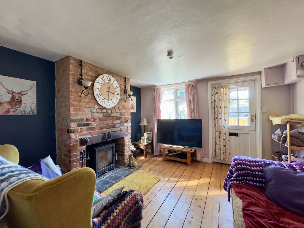 Property photo 2 of 10
