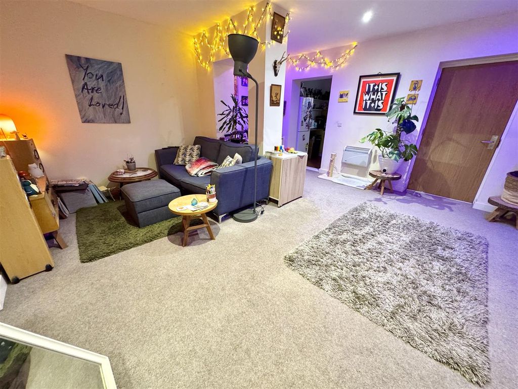 Property photo 2 of 7 Tempimageksyj1N.Jpg