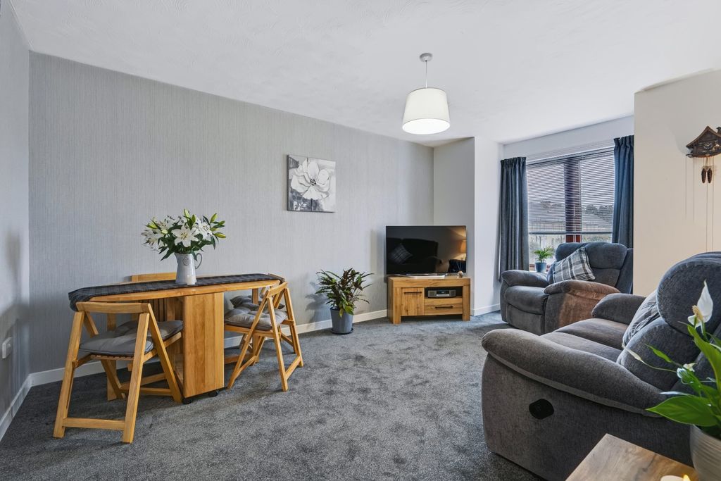 Property photo 2 of 22 5363413