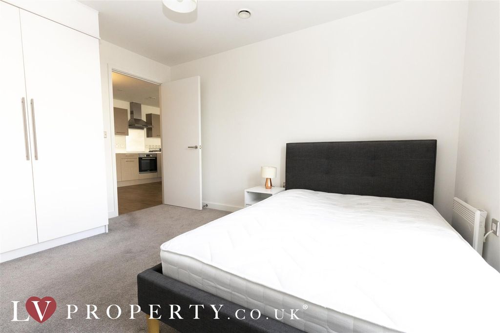 Property photo 2 of 11 N2.Jpg