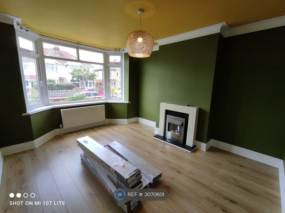 Property photo 3 of 8