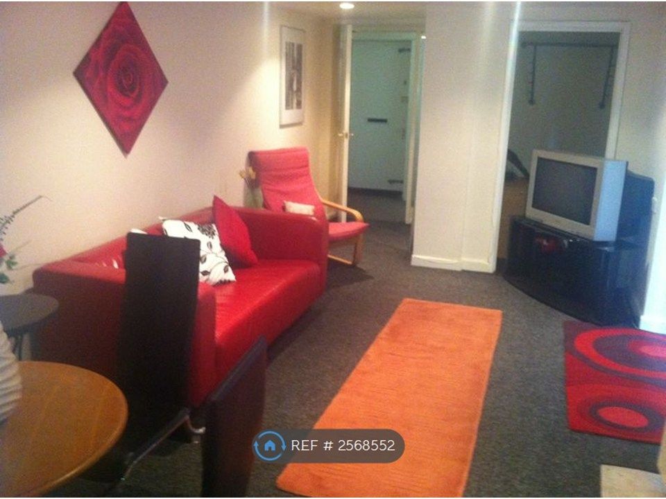 Property photo 1 of 5 Living Room
