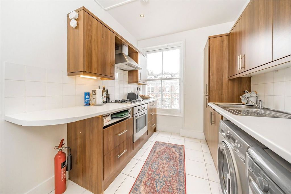 Property photo 3 of 7