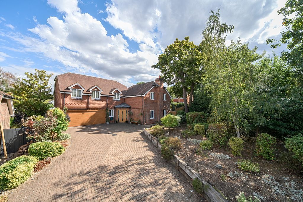 Property photo 1 of 34 External