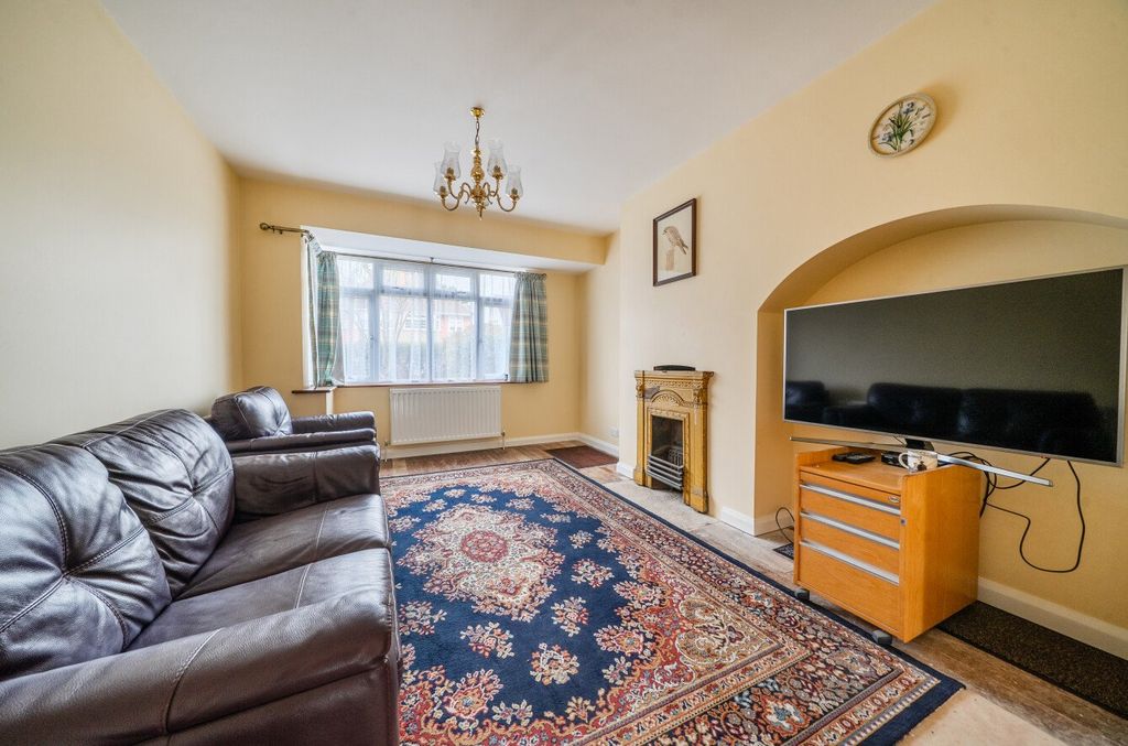 Property photo 2 of 14 Picture No. 02