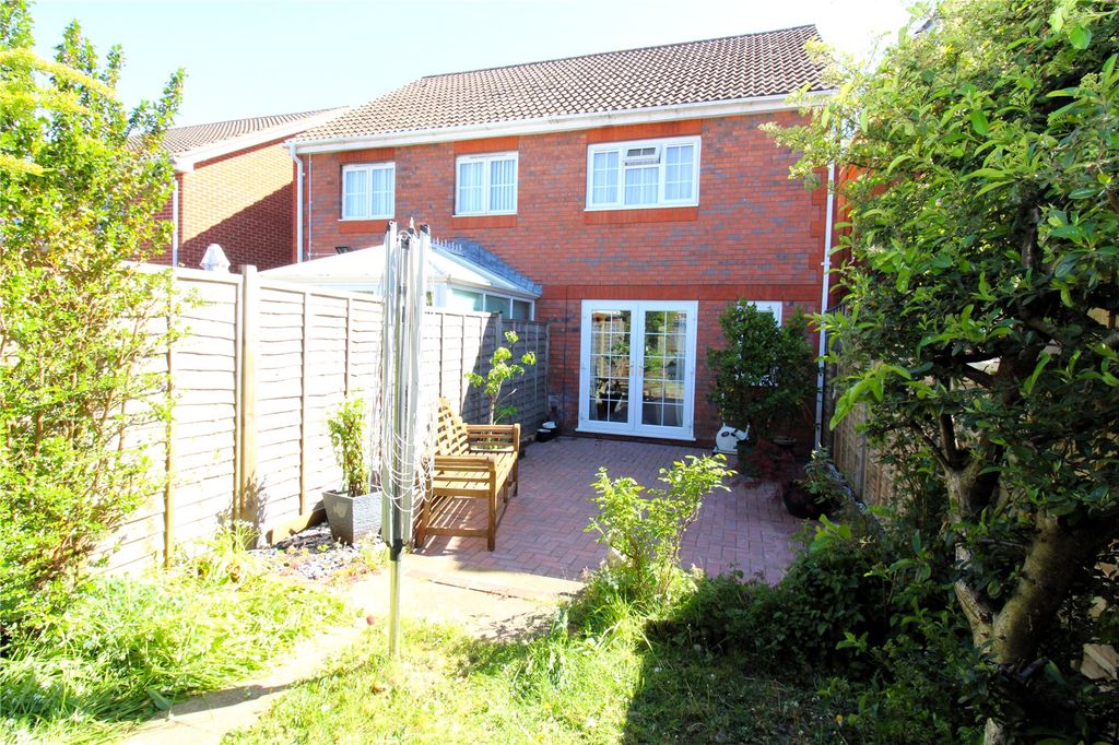 Property photo 3 of 16 Picture No. 14