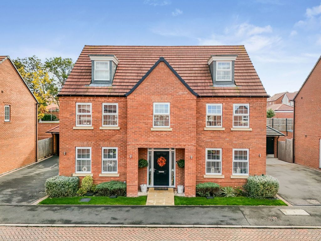 Property photo 1 of 33