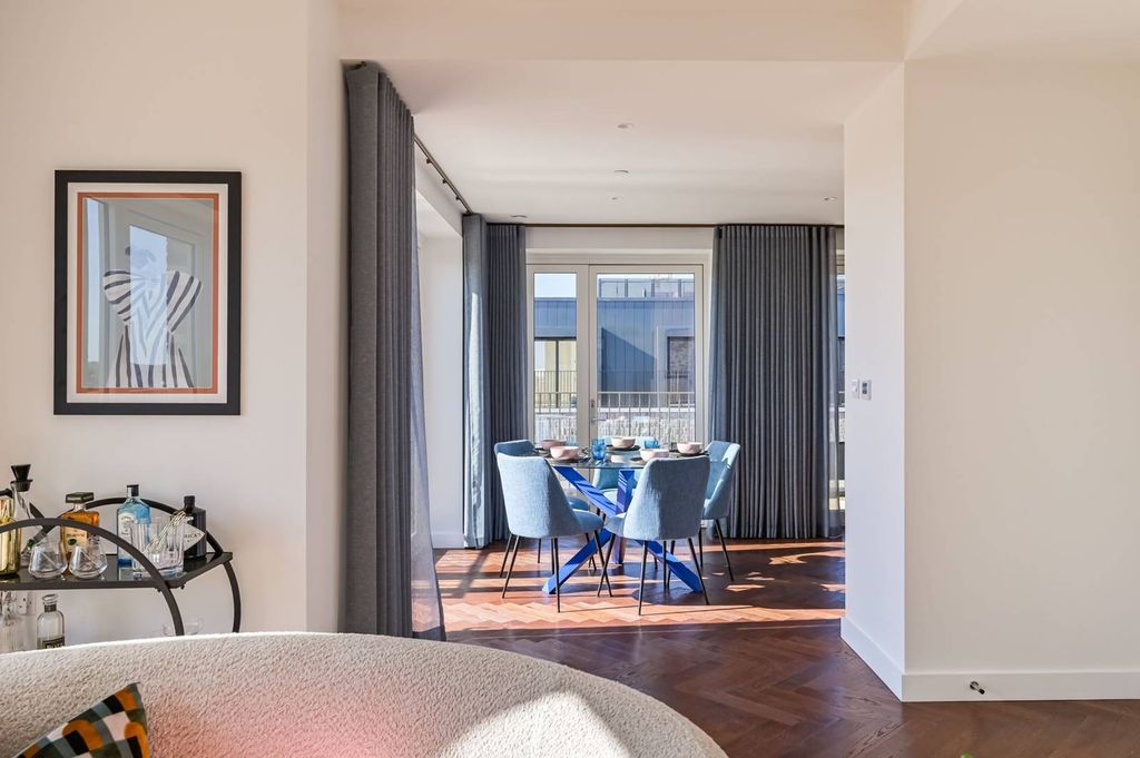 Property photo 1 of 36