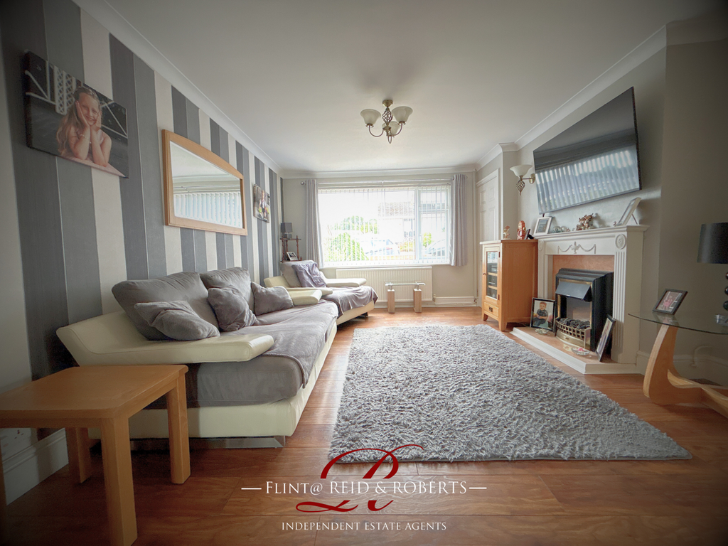 Property photo 3 of 19 Living Room
