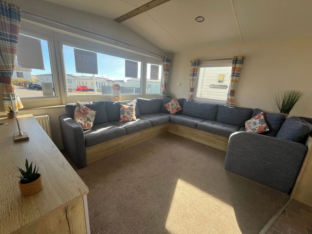 Property photo 1 of 6 Car0064695 - Static Caravan