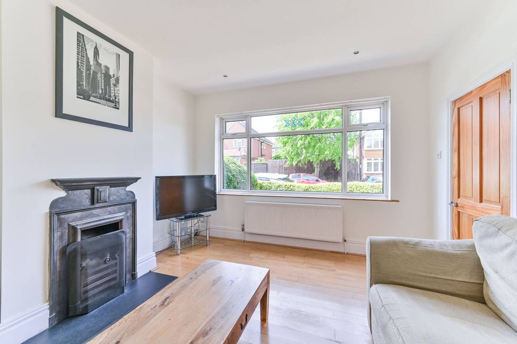 Property photo 2 of 16