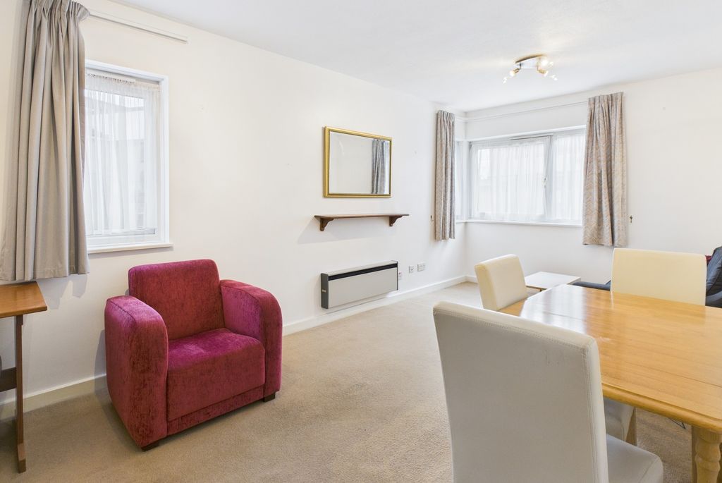 Property photo 3 of 7 Cam02519G0-Pr0346-Still001