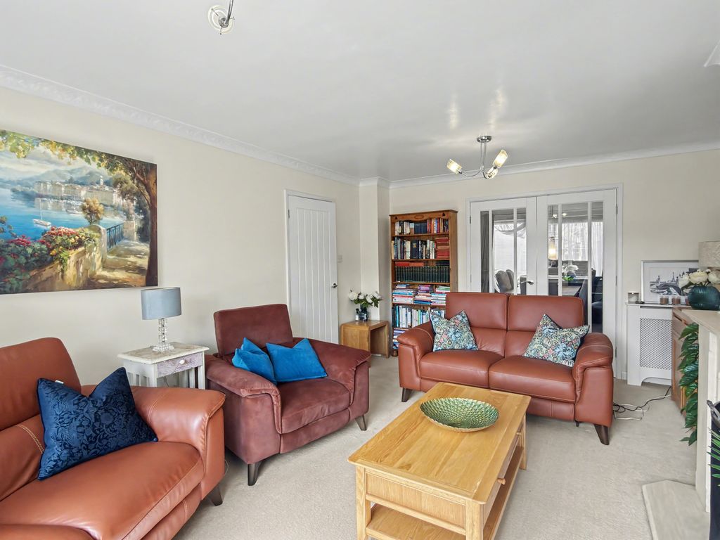 Property photo 3 of 35