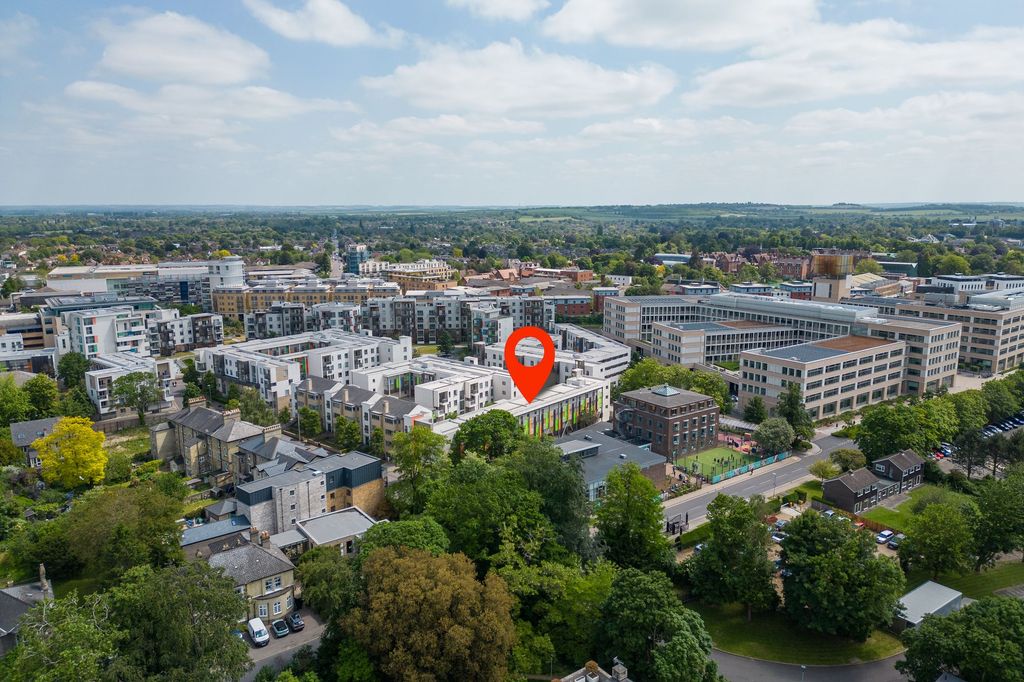 Property photo 3 of 13