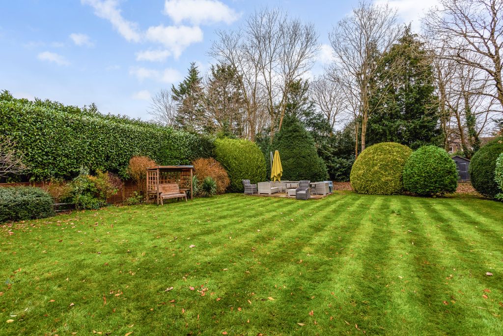 Property photo 3 of 12