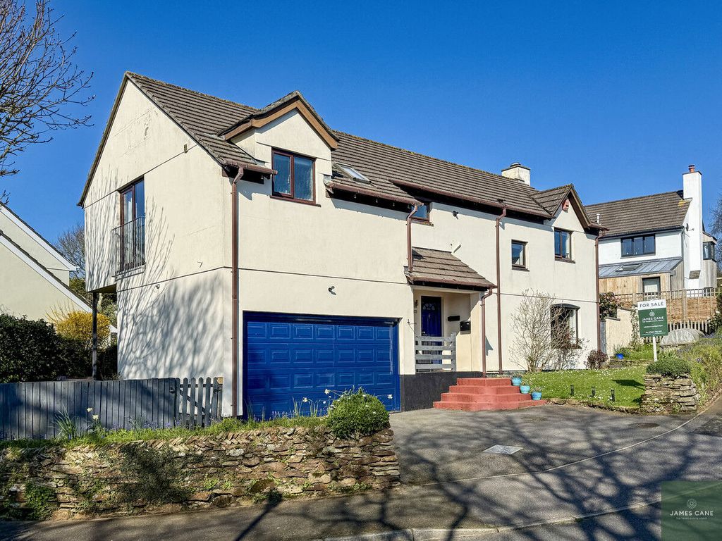 Property photo 1 of 26