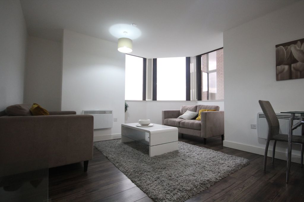 Property photo 2 of 12