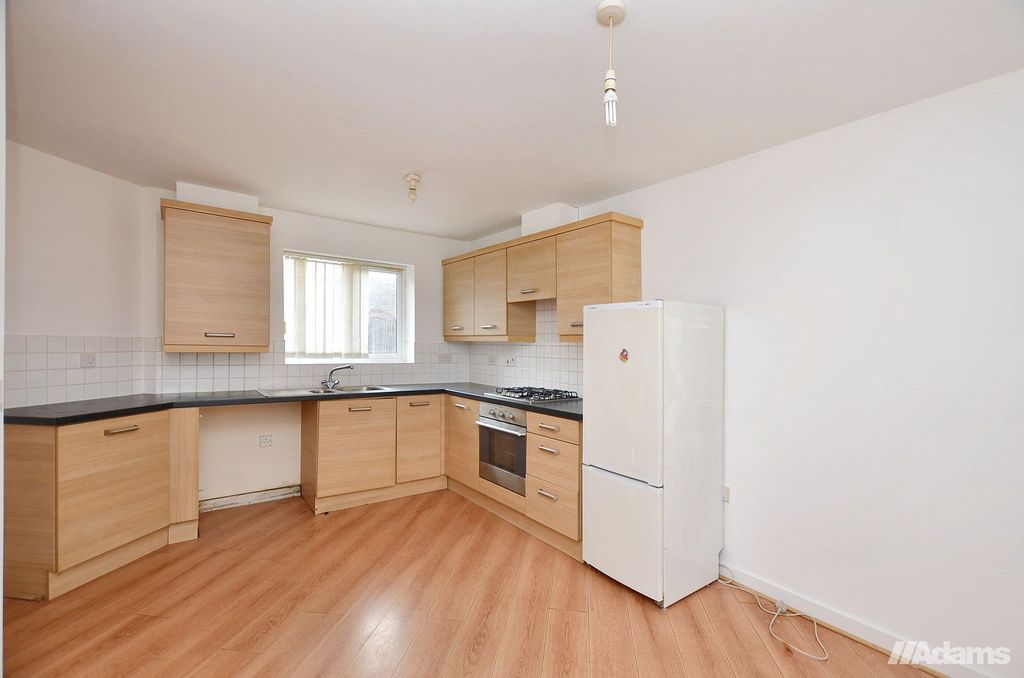 Property photo 2 of 20