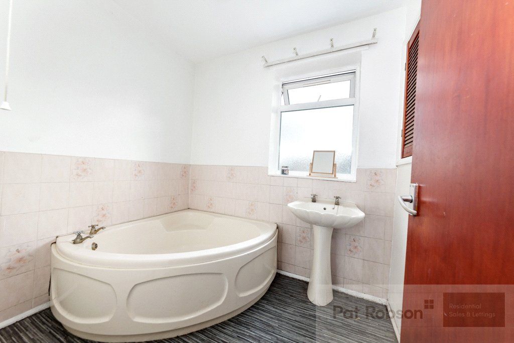 Property photo 3 of 5 Picture 3